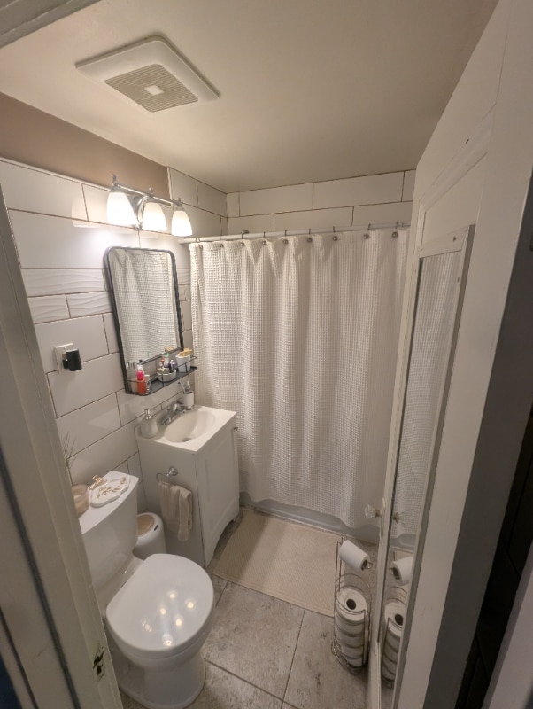 Photo - 5725 W Wells St