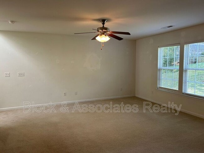 Photo - 5147 Fiddlers Run Dr