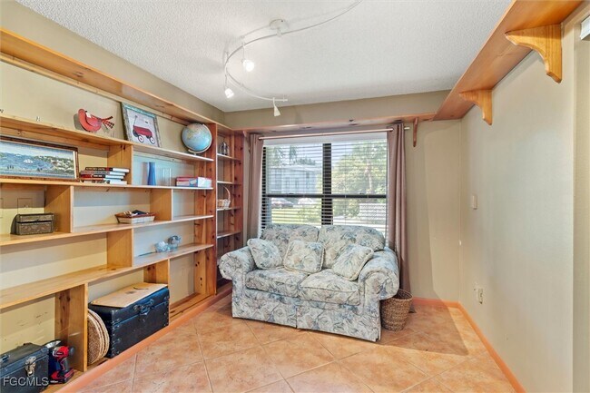 Photo - 4762 Blackberry Dr