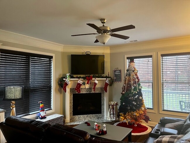 Photo - 3060 Olde Towne Pky