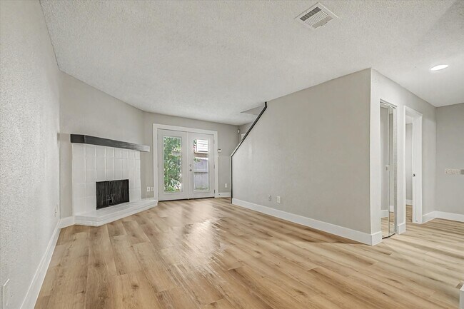 9552 Windswept Ln Unit 9552