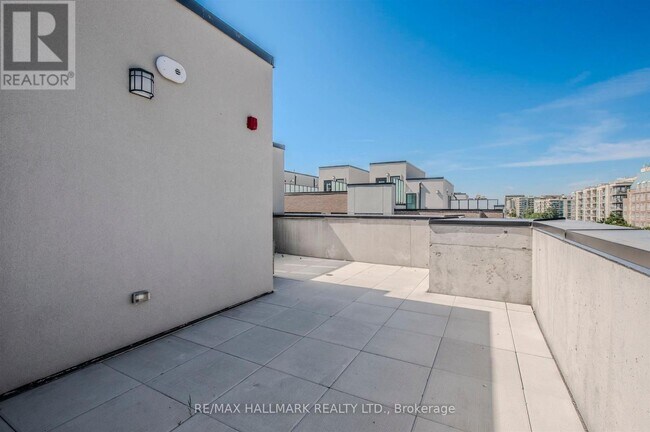 Photo - 4TH FLOOR - 34-851 SHEPPARD AVENUE W Unit 4th floor