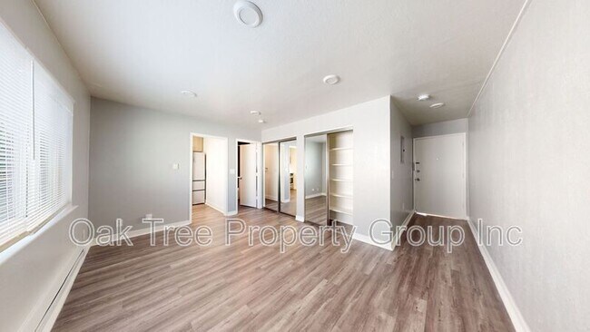 Photo - 406 Van Buren Ave