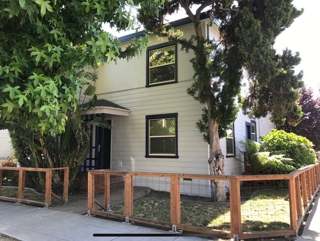 Photo - Temescal 1BR with Shared Yard | Updated Unit in a Great Location Unit A