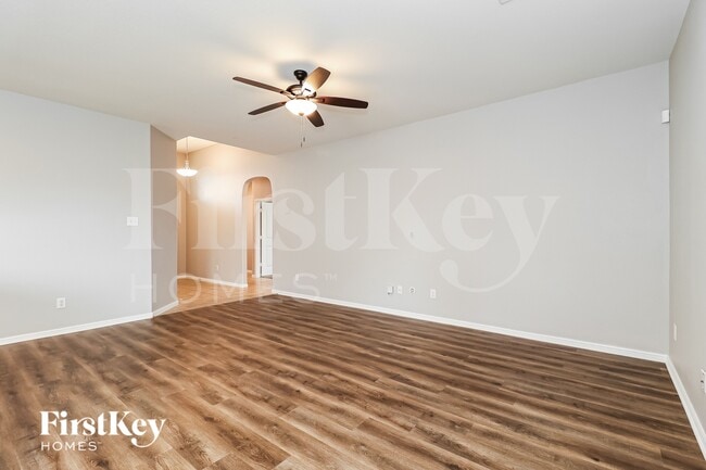 Photo - 721 Watson Wy