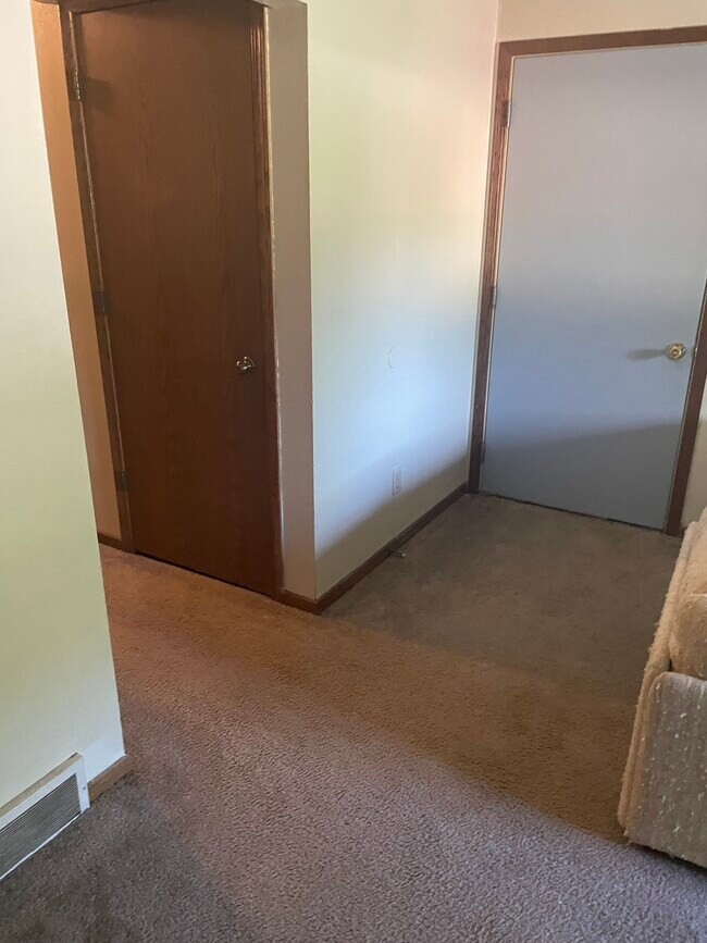 Photo - 2658 Chesapeake Dr