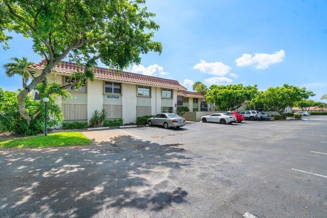 Photo - 1174 NW 13th St Condominio Unidad 140b