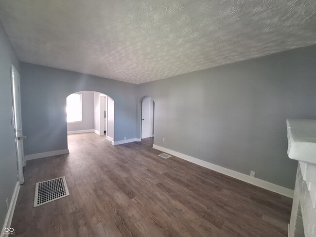 Photo - 3018 Graceland Ave