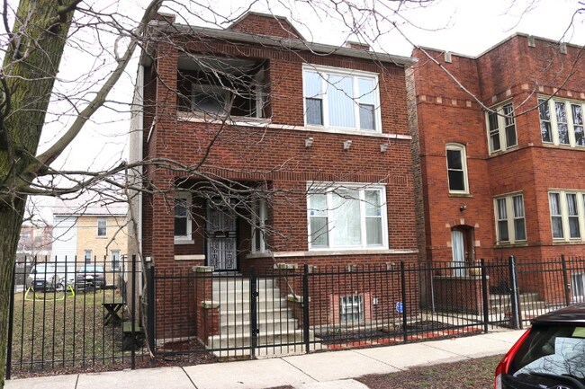 Photo - 2203 N Campbell Ave Apartment Unit 1