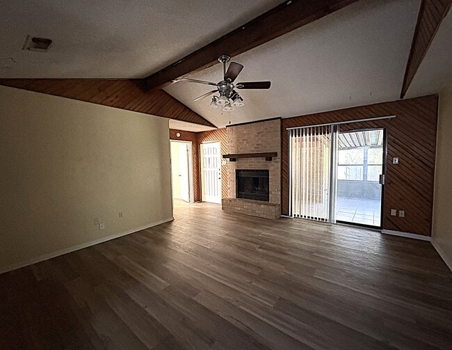 Photo - 2309 Whitney Dr