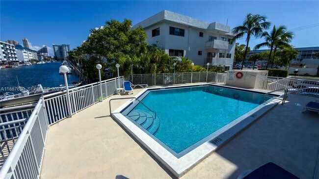 Photo - 17051 NE 35th Ave Unit 201