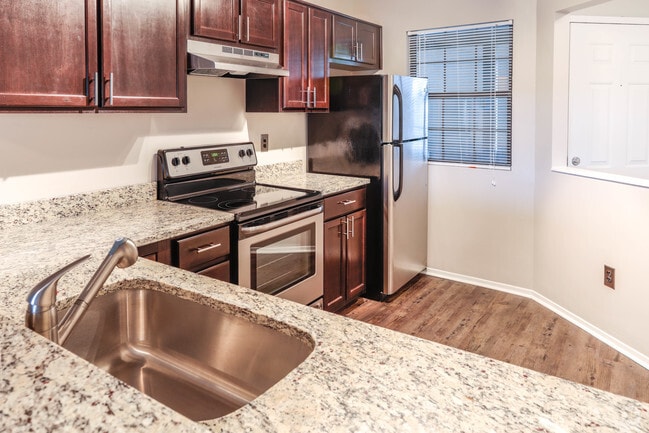 2BR, 2BA - 1,143 SF Cambridge (Upgraded style featured- Actual features vary)
