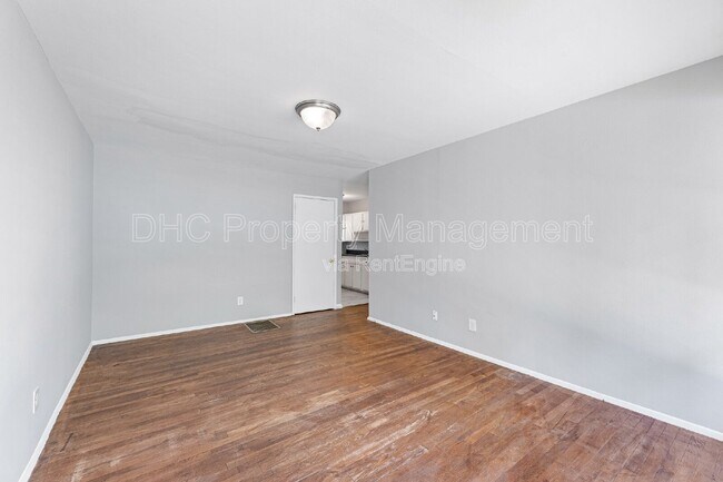 Photo - 1979 Turner Rd SE