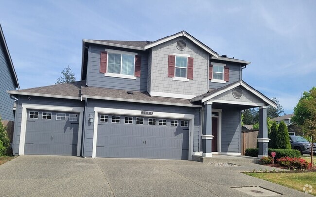 Building Photo - 3 bedroom home with 3 car garage on corner...