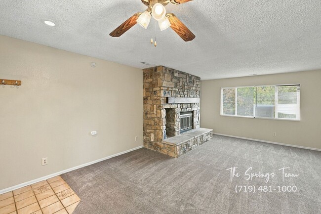 971 Moorings Dr