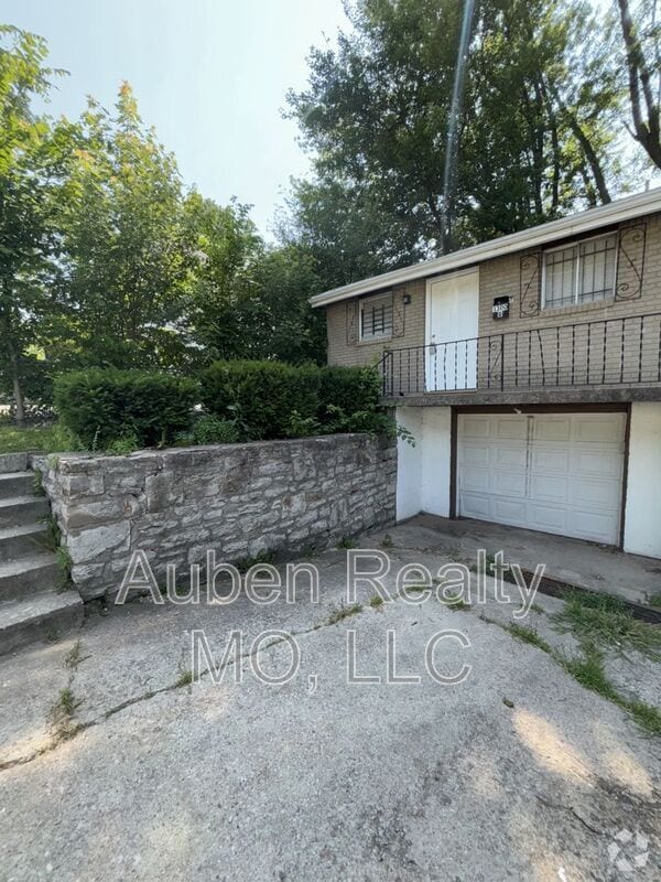 Building Photo - 1300 S Appleton Ave Unit B Rental