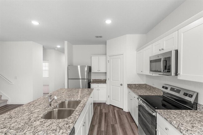 Photo - 140 Mullen Wy