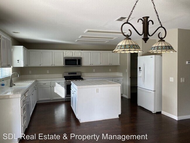 Photo - 6 br, 3 bath House - 46463 Vianne Court