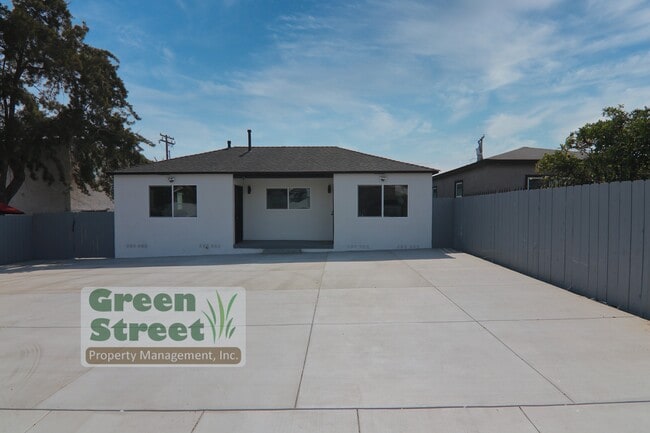 Building Photo - 3845 Menlo Ave Rental