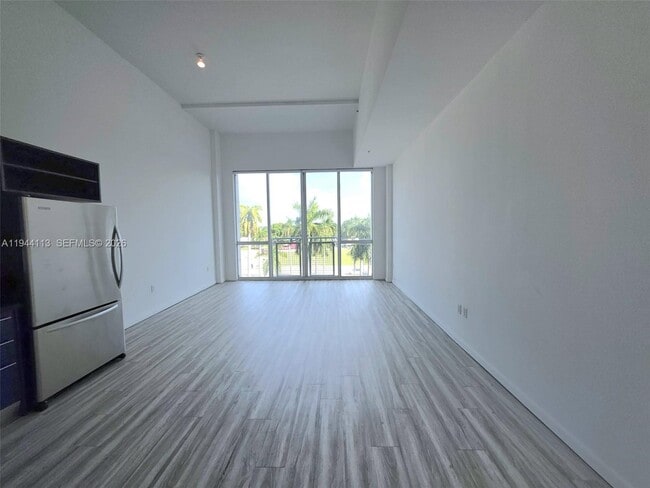 Building Photo - 244 Biscayne Blvd Unit 335
