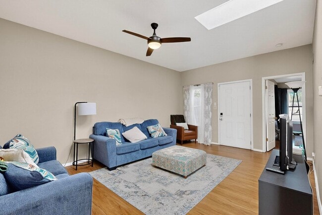 Photo - NE 2 Bedroom 2 Bath with Garage