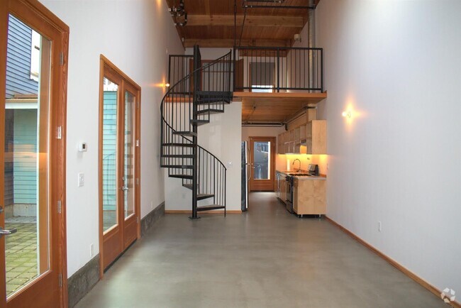 Building Photo - 8777 N Lombard St Unit 8745 Loft 5