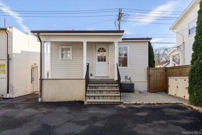 Photo - 397 Midland Ave