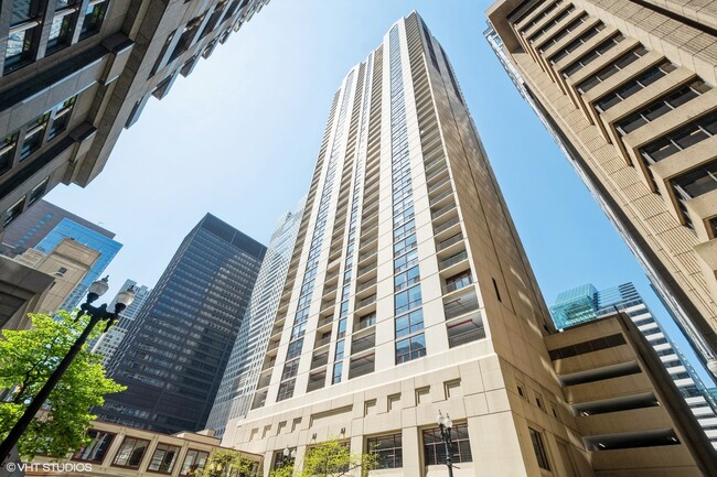 Photo - 200 N Dearborn St Condo Unit 2608