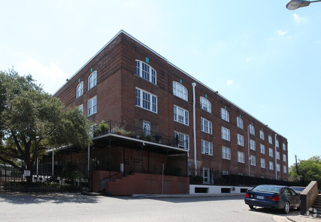 Dakota Lofts Apartments - Dakota Lofts Apartments