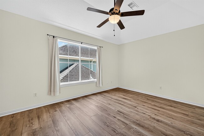 Building Photo - 1803 Cottage Landing Ln