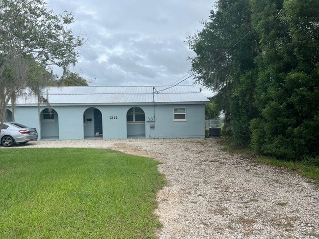 Photo - 1212 Doris Ave Unit 1212