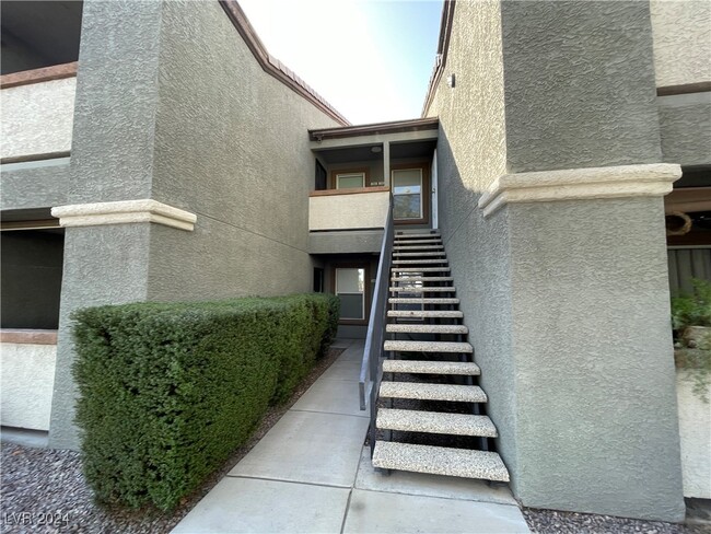 Photo - 555 E Silverado Ranch Blvd Condominio Unidad 1161