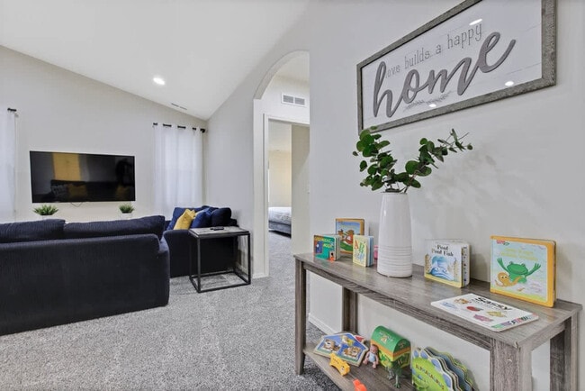 Photo - 2213 E Elm Grove Dr Unit ID1250652P