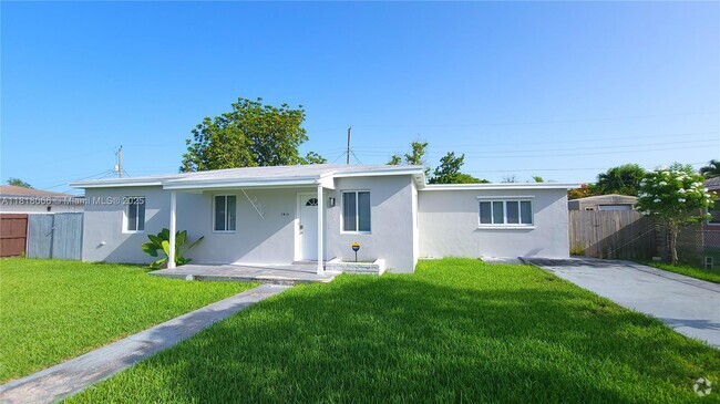 Building Photo - 7410 SW 37th St Rental