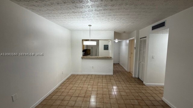 Building Photo - 6070 W 18th Ave Unit 306