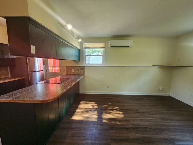 Photo - 5904 Edson St