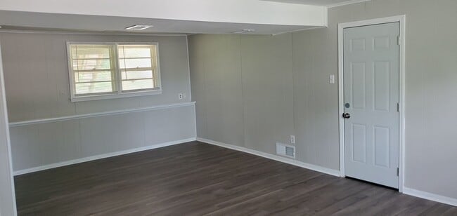 Photo - 3 bd, 2 ba house N cental Columbia, near V...