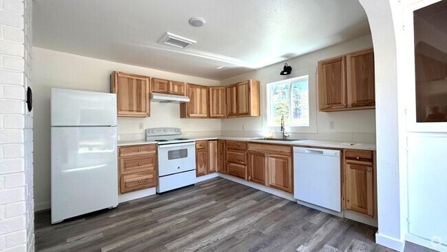 Building Photo - 829 WA-4 Rental