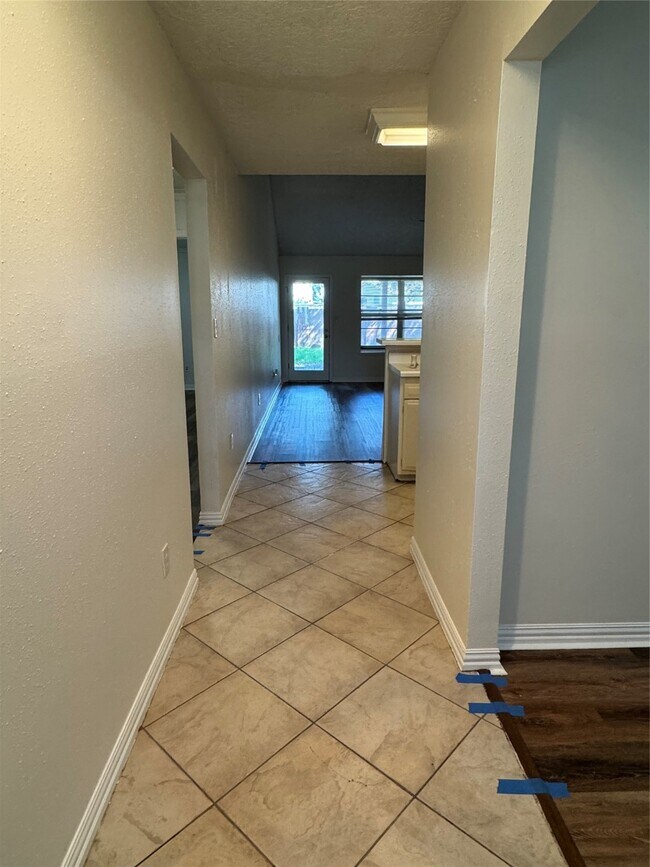 Building Photo - 23914 Wassail Way Rental