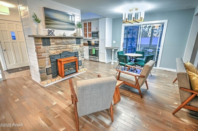 Photo - 413 Sunset Forest Dr