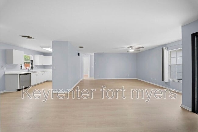 Photo - 15624 Sunny Crest Ln