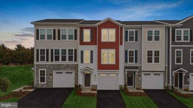 Photo - 103 Checkerspot Wy Townhome
