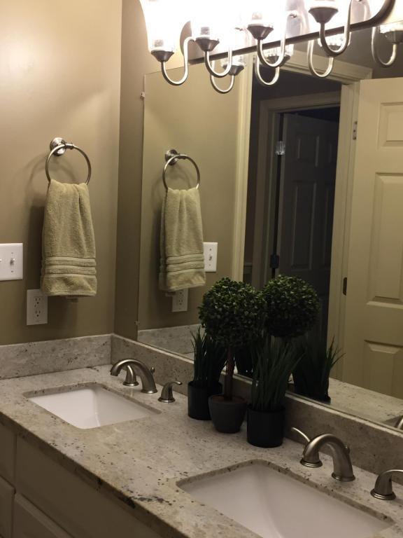 Photo - 1720 Mignonette Ln