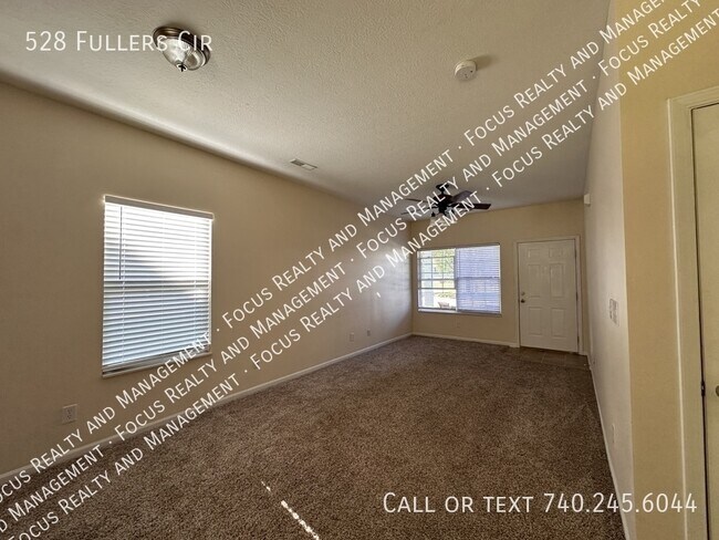 528 Fuller's Cir