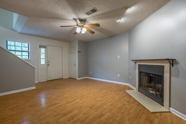Photo - 115 Barksdale Ct Apartment