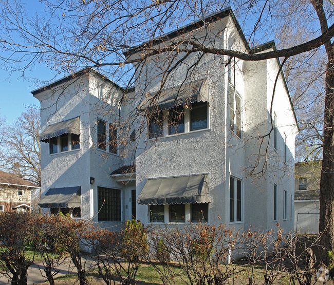 Photo - 2117 Selby Ave