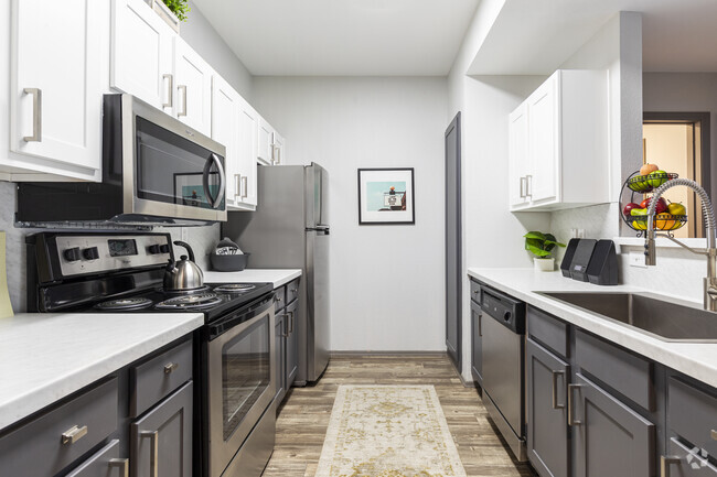 Circ Apartments - Albuquerque, NM | ForRent.com