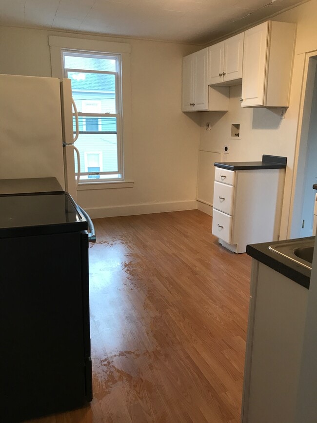 Photo - 77 High St Unit 202