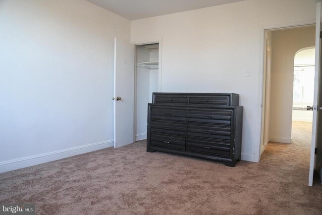 Photo - 105 St Laurence Rd