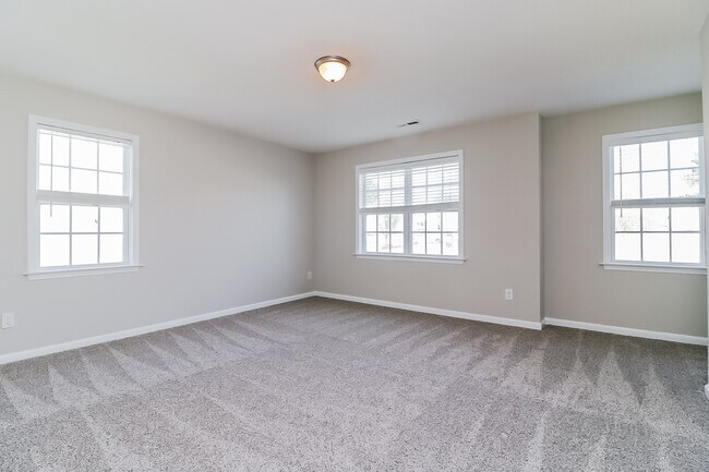 Photo - 128 Ashlyn Ridge Dr